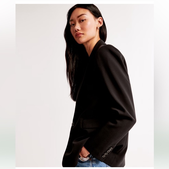 Abercrombie & Fitch Classic Suiting Blazer - Picture 2 of 12